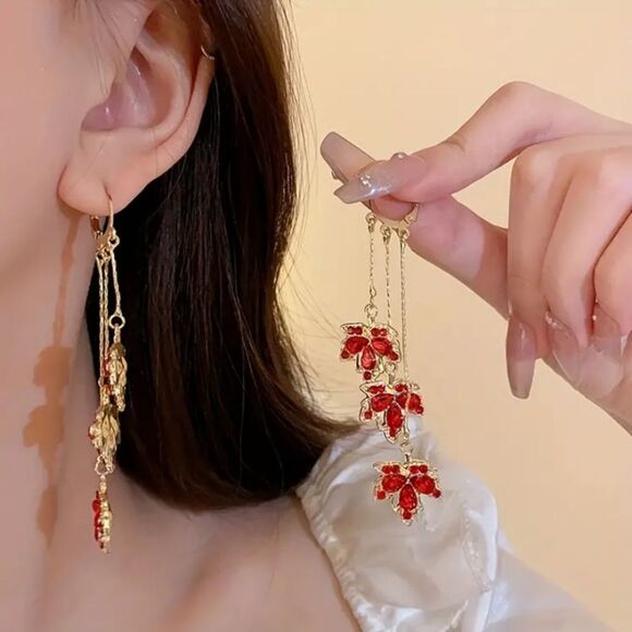 🍁🆕🍁 Elegant 14K Gold Plated Multi Strand Red Maple Leaf Dangle Earrings🍁 - Picture 1 of 12